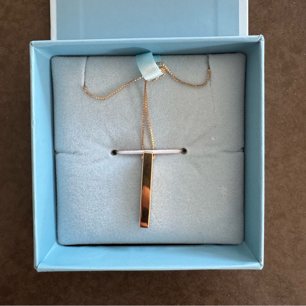 NEW Theo Grace gold plated 3D bar necklace